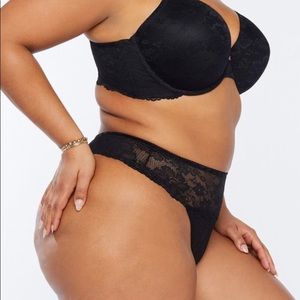 ⭐️⭐️ 2/$35 Savage x Fenty Floral Lace High Waist Thong